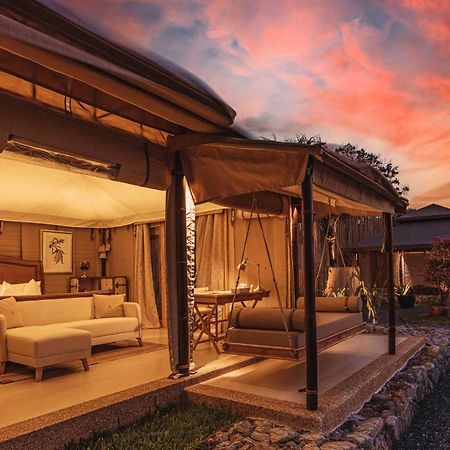 Aladdin Luxury Camp Phuket Hotell Exteriör bild