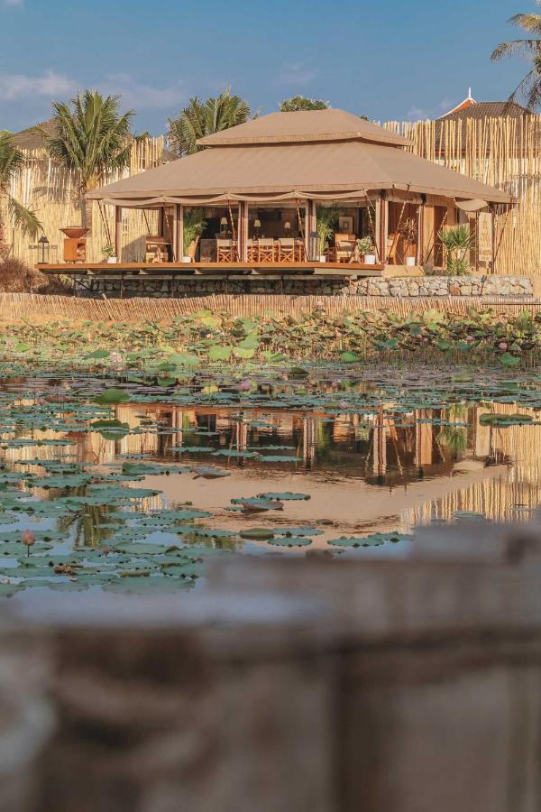 Aladdin Luxury Camp Phuket Hotell Exteriör bild